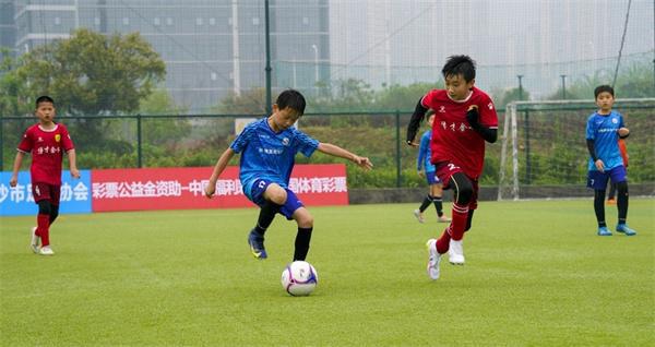中国足球产业基金投入持续增加,为俱乐部发展助力的简单介绍 中国足球产业基金投入持续增加,为俱乐部发展助力的简单介绍